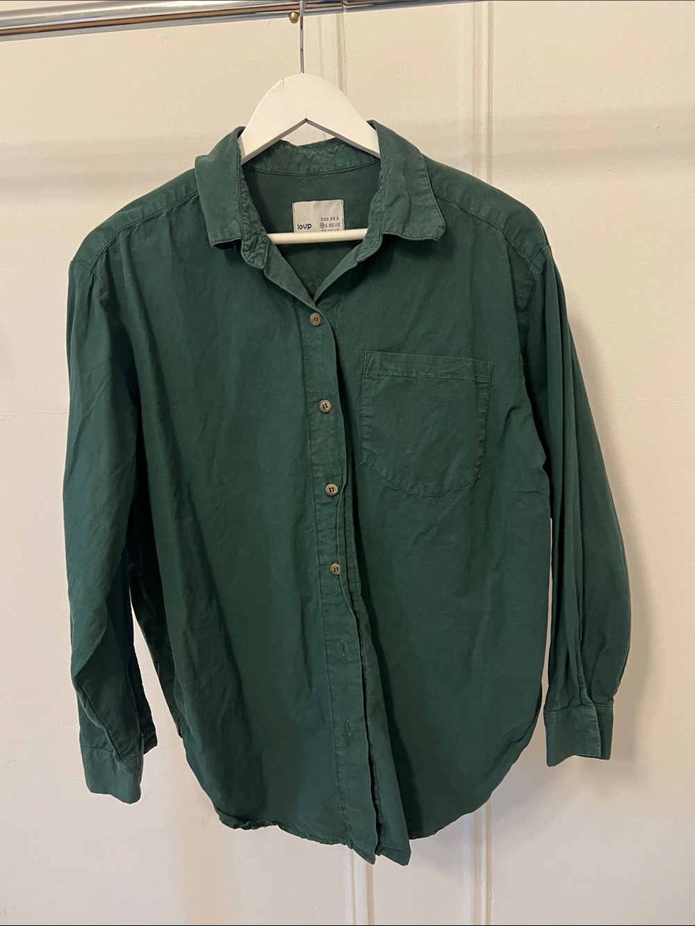 Loup Classic Women’s Button-Up Shirt in Forest Green
